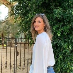 Meet your Posher, Julia